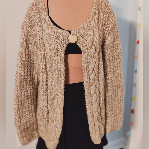 handmade  vintage Sweaters - oversized minimalist chunky sweater handmade cardigan  big button  natural